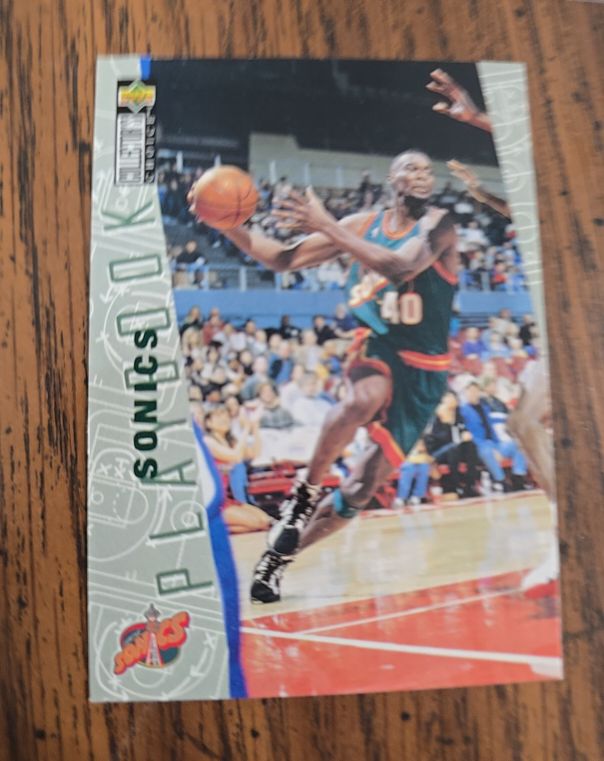 1996-97 Upper Deck Collector's Choice #391 Shawn Kemp — front
