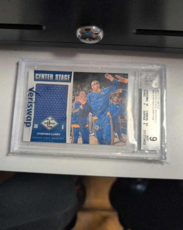 2012-13 Panini Limited Center Stage Materials Stephen Curry — front