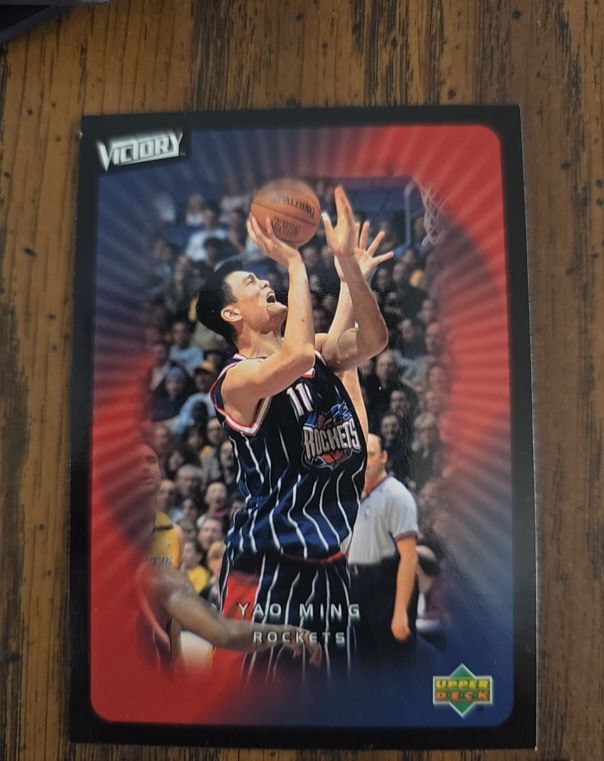 2003-04 Upper Deck Victory #34 Yao Ming — front