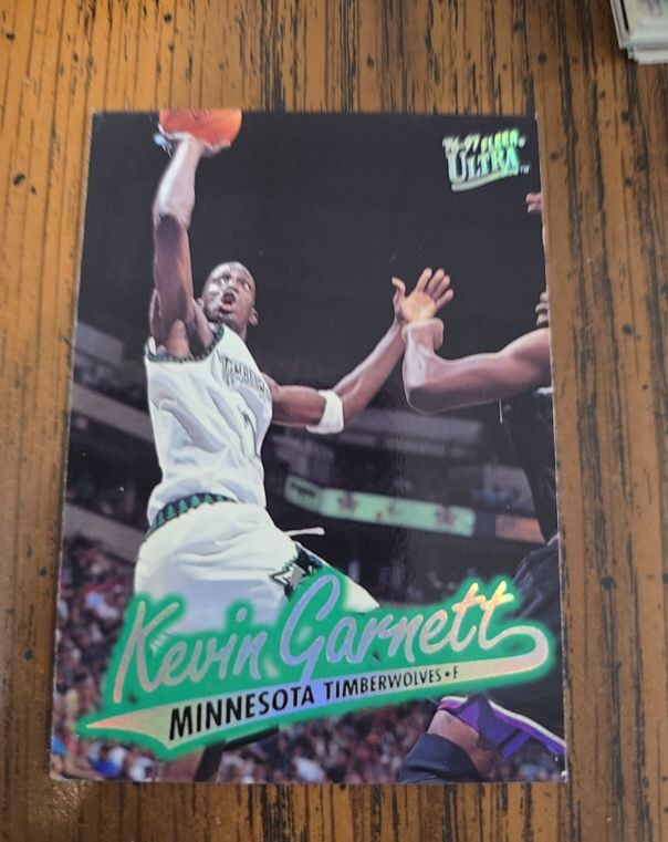 1996-97 Fleer Ultra #212 Kevin Garnett — front