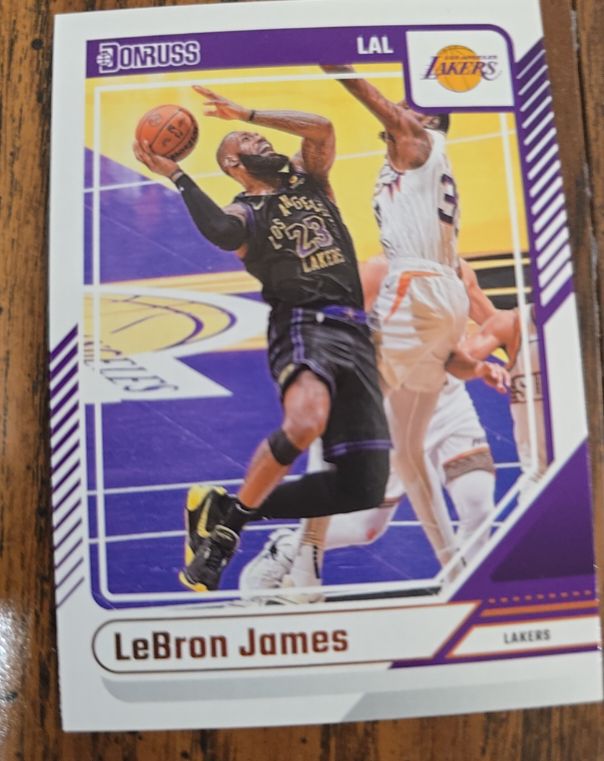 2024-25 Donruss #19 LeBron James — front