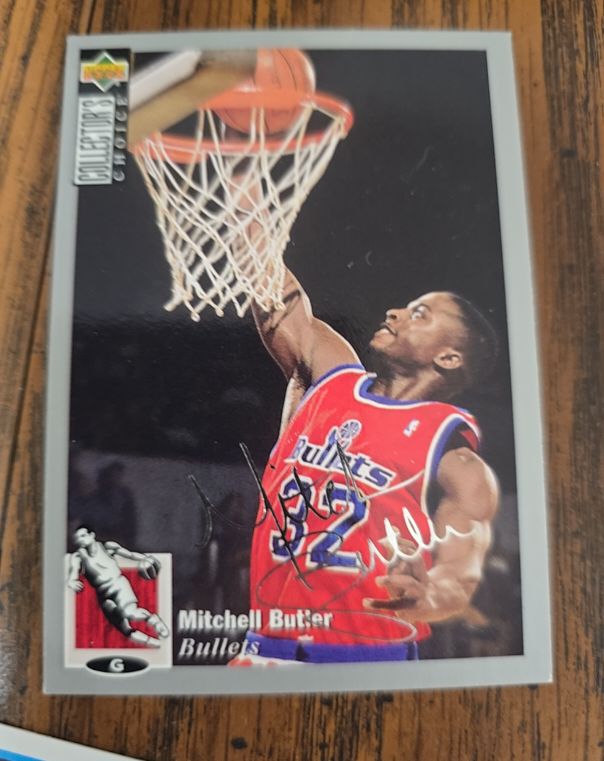 1994-95 Upper Deck Collector's Choice #332 Mitchell Butler Washington Bullets — front