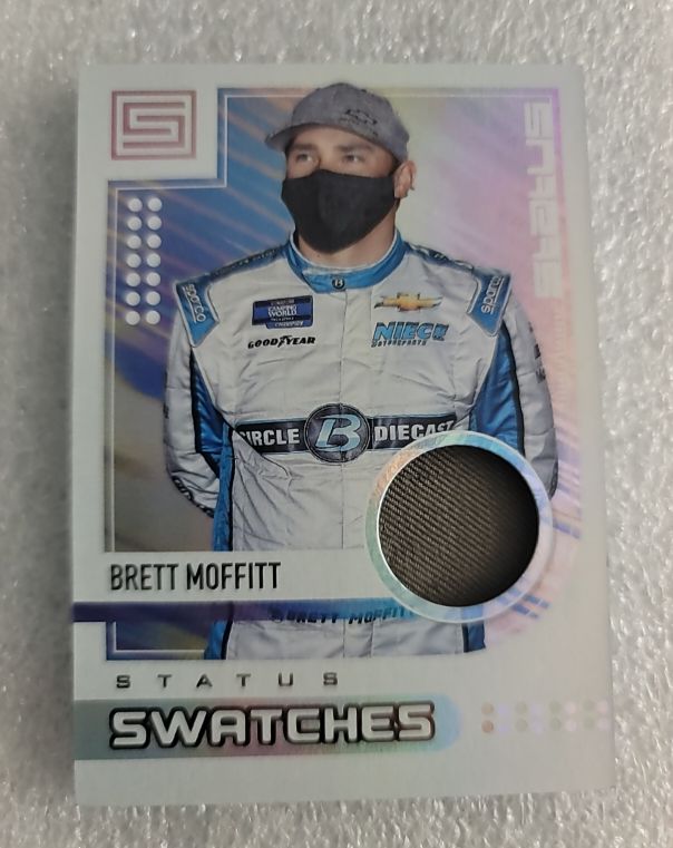 2021 Panini Chronicles Status Swatches #SS-BM Brett Moffitt — front