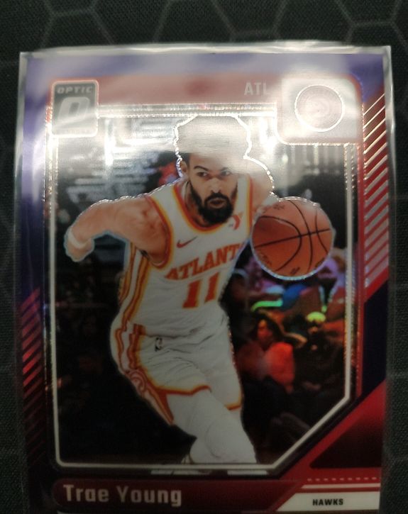 2024-25 Donruss Optic #186 Trae Young Atlanta Hawks — front