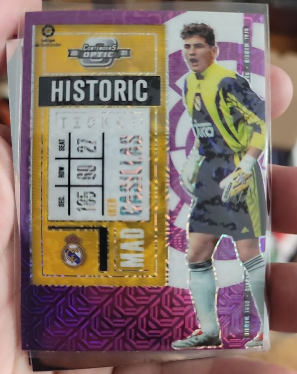 2020-21 Panini Chronicles Contenders Optic #4 Iker Casillas — front