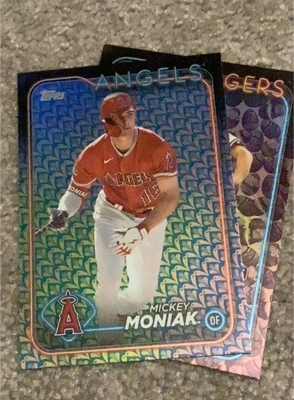 2024 Topps Series 1 #74 Mickey Moniak Holiday — front