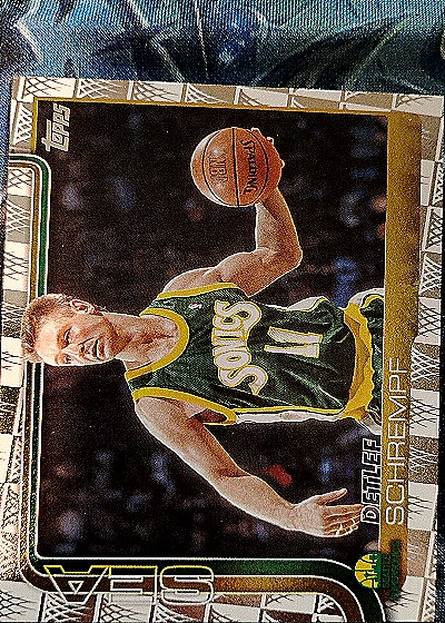 1993-94 Fleer #88 Detlef Schrempf — front