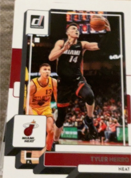 2022-23 Donruss #75 Tyler Herro — front