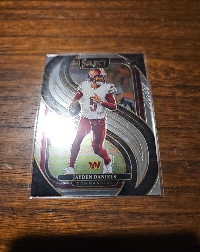 2024 Panini Select Premier Level #112 Jayden Daniels — front