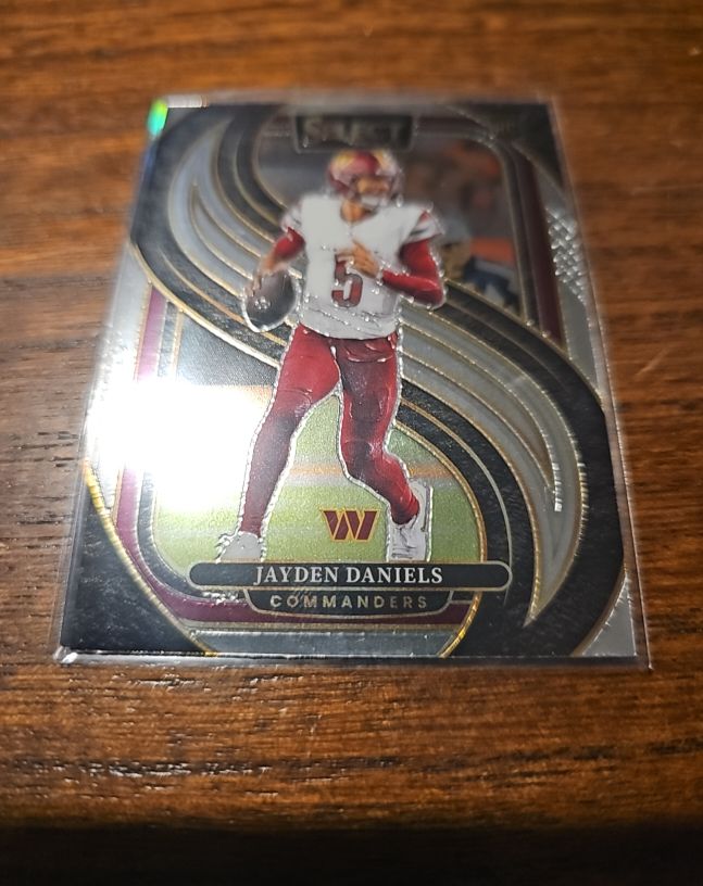 2024 Panini Select Premier Level #112 Jayden Daniels — front