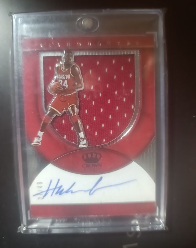 2018-19 Panini Crown Royale #149 Hakeem Olajuwon — front