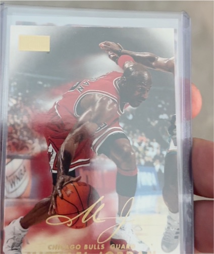 1998-99 Skybox Premium #23 Michael Jordan — front