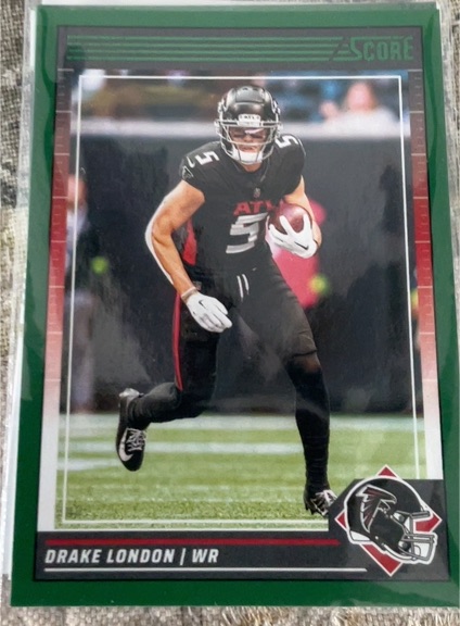 2024 Panini Score #15 Drake London — front