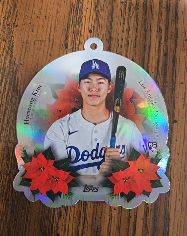 2025 Topps Holiday #OO-2 Hyeseong Kim — front