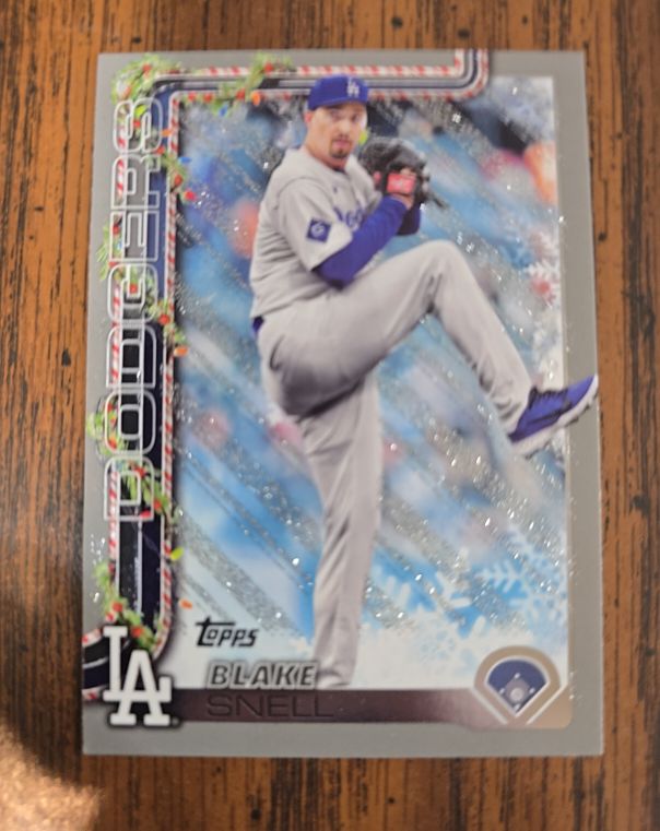 2025 Topps Holiday #H135 Blake Snell — front