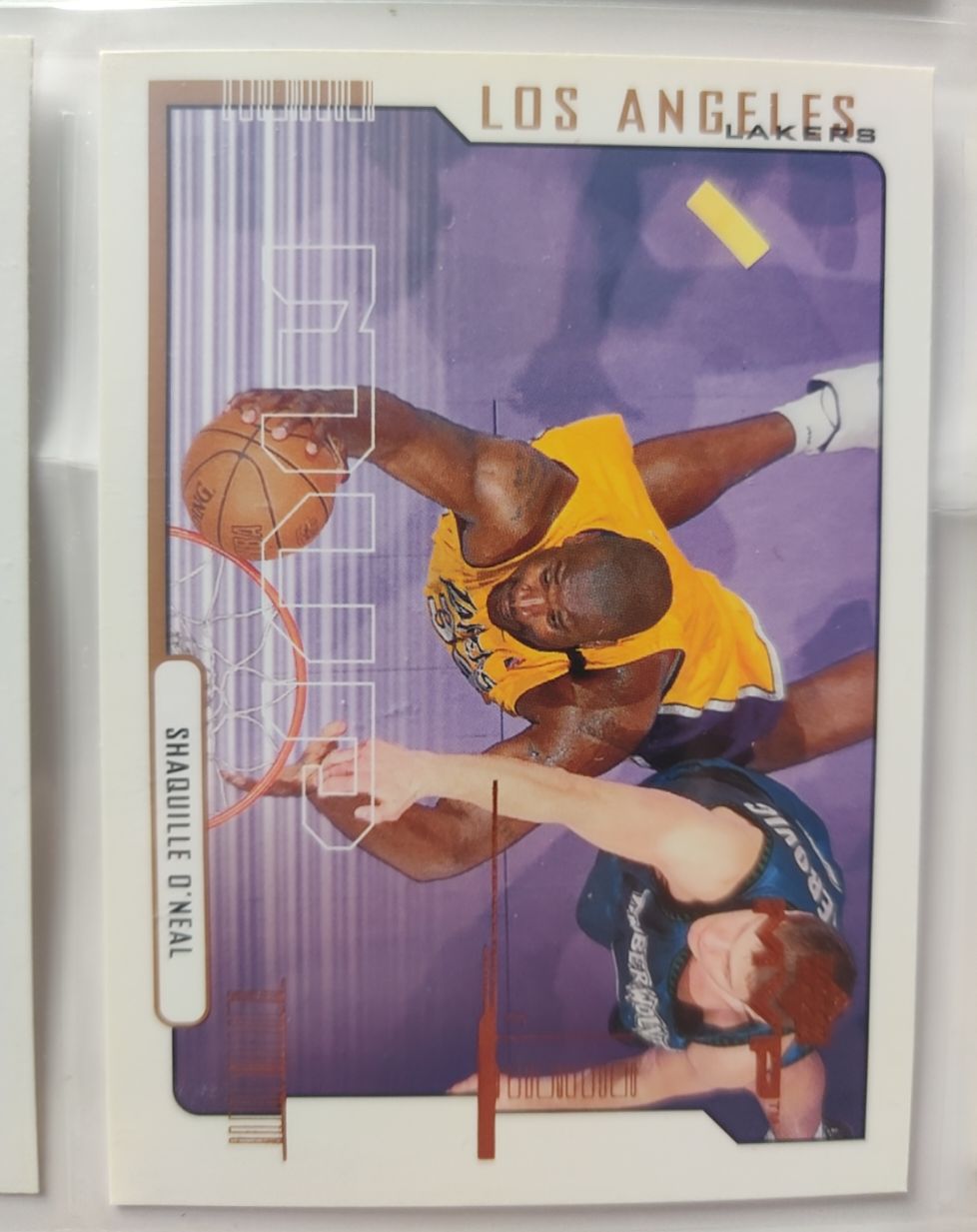 2000-01 Upper Deck MVP #76 Shaquille O'Neal — front