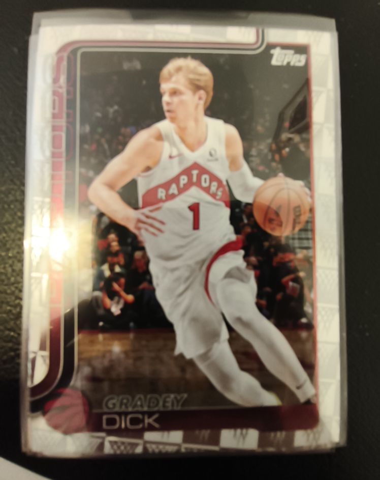 2025-26 Topps #28 Gradey Dick — front