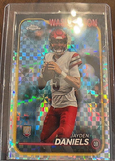 2024 Topps Chrome #201 Jayden Daniels — front