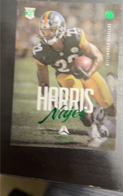 2021 Panini Chronicles Luminance #209 Najee Harris — front