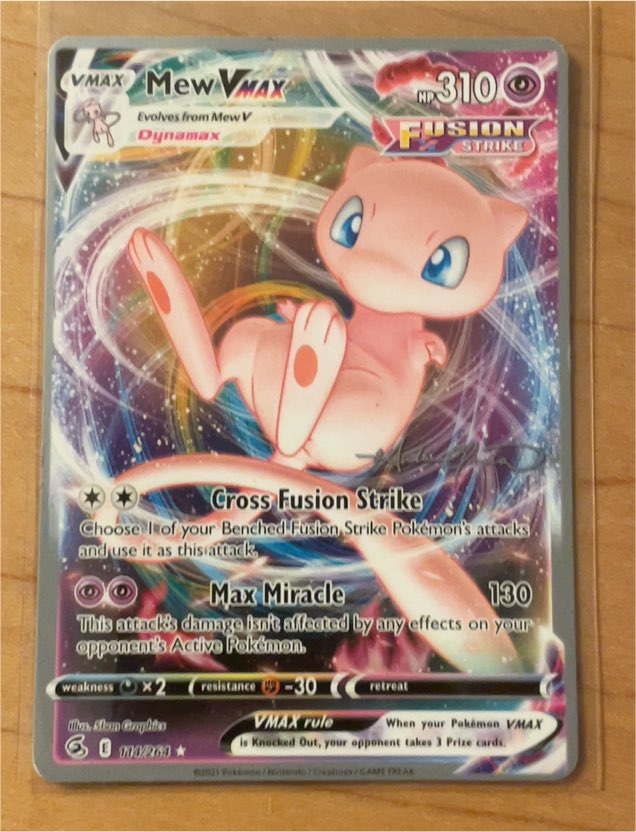 2023 Pokémon TCG Fusion Strike #114 Mew VMAX — front