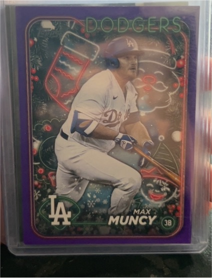 2024 Topps Holiday #H55 Max Muncy — front