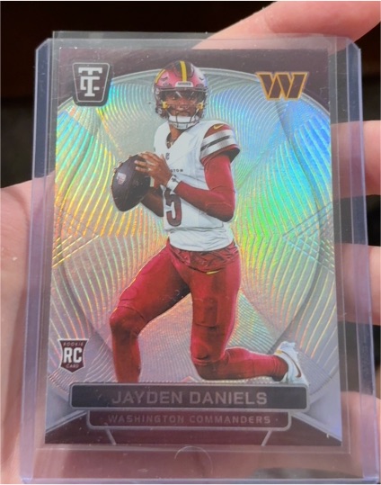 2024 Panini Totally Certified #138 Jayden Daniels — front