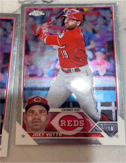 2023 Topps Chrome #190 Joey Votto — front