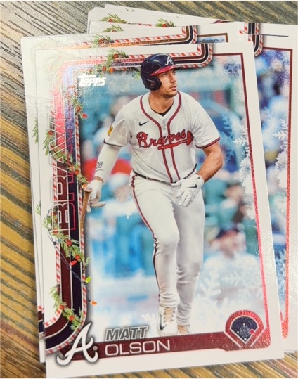 2025 Topps Holiday Baseball #H1 Matt Olson — front