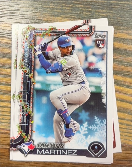 2025 Topps Holiday #H17 Orelvis Martinez — front