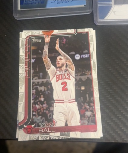 2025-26 Topps #39 Lonzo Ball — front