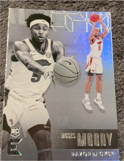 2021-22 Panini Chronicles Draft Picks Essentials #111 Moses Moody Rookie RC — front