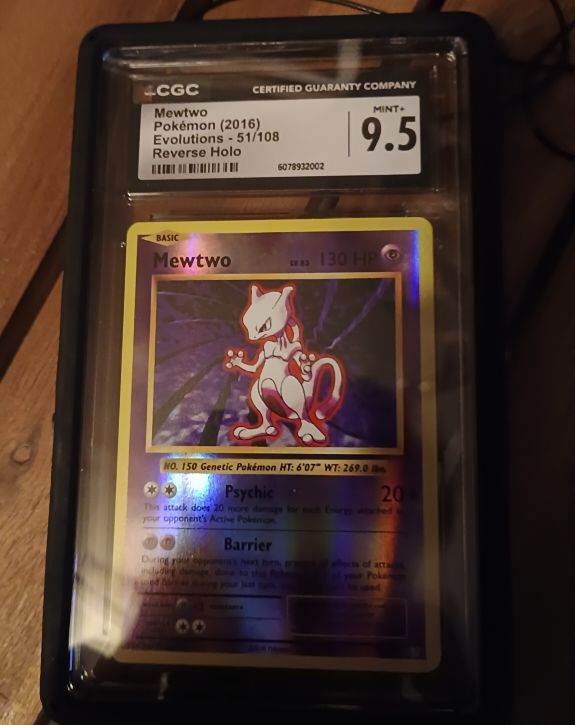 2016 Pokémon Evolutions #51 Mewtwo — front