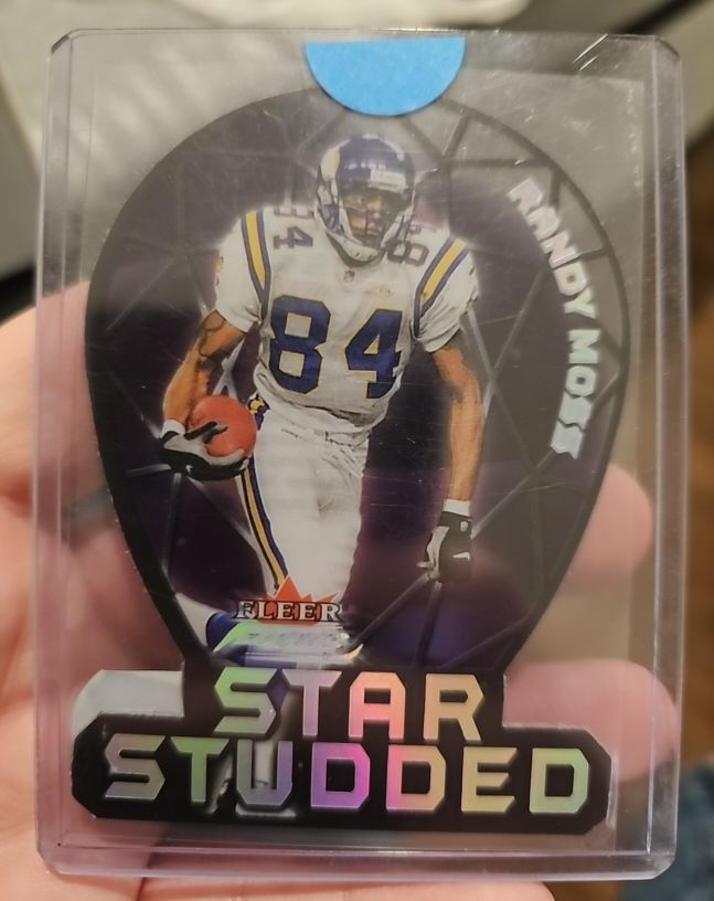 2000 Fleer Focus Star Studded Die-Cut #6SS Randy Moss — front