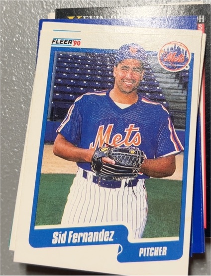 1990 Fleer #203 Sid Fernandez — front