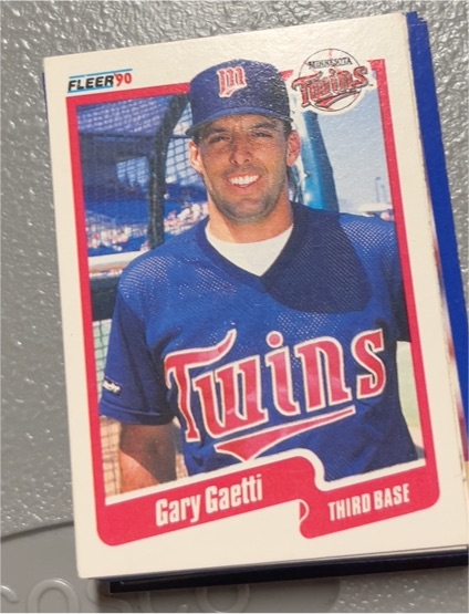 1990 Fleer #373 Gary Gaetti — front