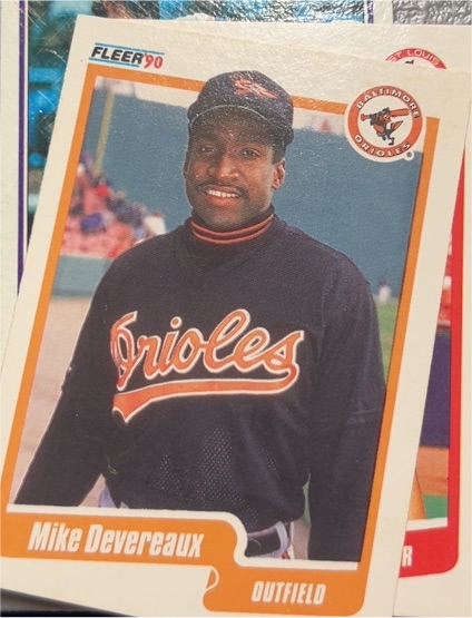 1990 Fleer #175 Mike Devereaux — front