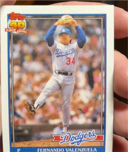 1991 Topps #34 Fernando Valenzuela — front
