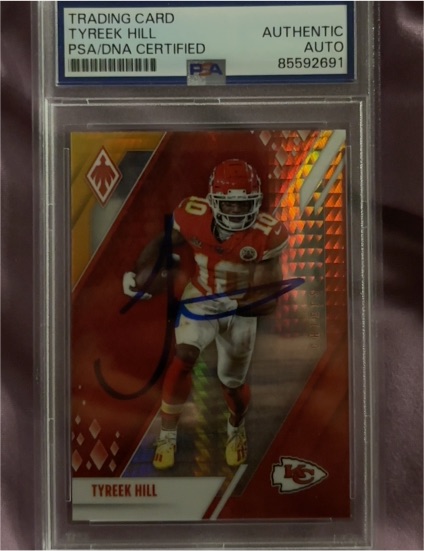 2021 Panini Phoenix Fire Burst #58 Tyreek Hill — front