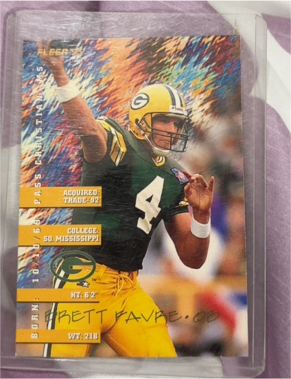 1995 Fleer #135 Brett Favre — front