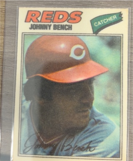 1977 Topps Cloth Stickers #3 Johnny Bench — front
