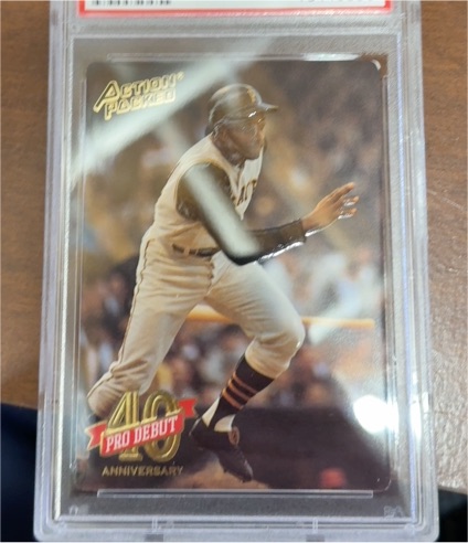 1994 Action Packed Pro Debut 40th Anniversary #68 Roberto Clemente — front