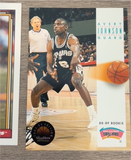 1993-94 SkyBox Premium #166 Avery Johnson — front