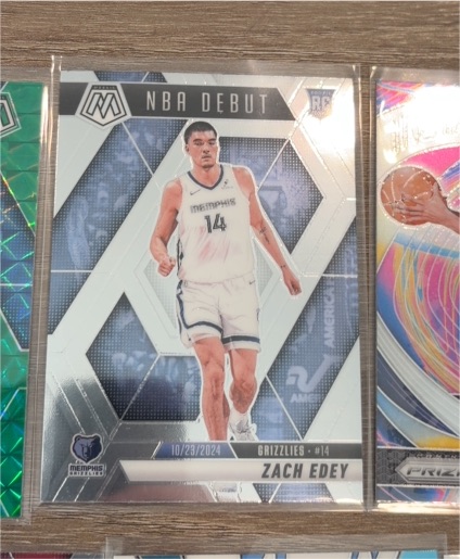 2024-25 Panini Mosaic NBA Debut #251 Zach Edey — front