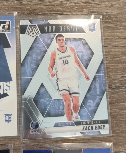 2024-25 Panini Mosaic #251 Zach Edey NBA Debut Rookie — front