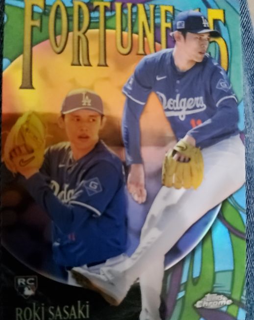 2025 Topps Chrome Fortune 15 #F15-13 Roki Sasaki — front
