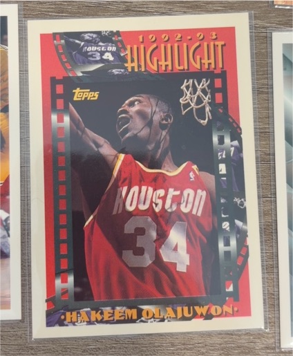 1993-94 Topps Highlight #2 Hakeem Olajuwon — front