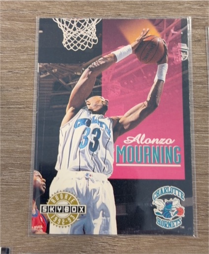 1992-93 Skybox #332 Alonzo Mourning Rookie — front