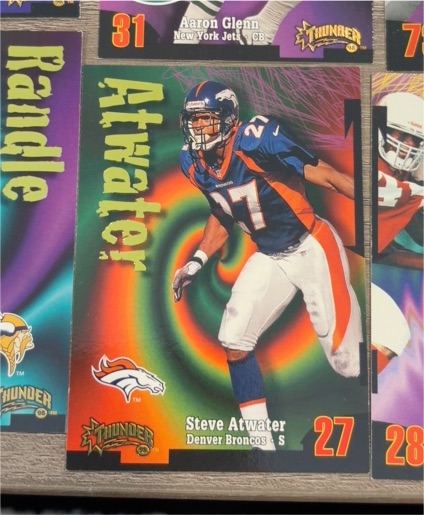 1998 Skybox Thunder #82 Steve Atwater — front