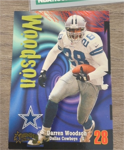 1998 SkyBox Thunder #28 Darren Woodson — front