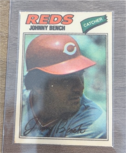 1977 Topps Cloth Sticker #3 Johnny Bench — front